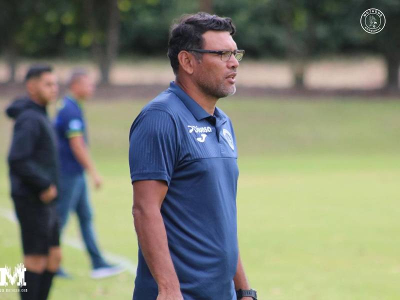 Milton 'Jocón' Reyes ya lleva dos años como entrenador de las reservas del Motagua.