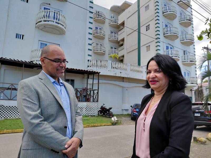 Luis Araya y Mayra Meléndez, padres de Riccy Mabel en la película.