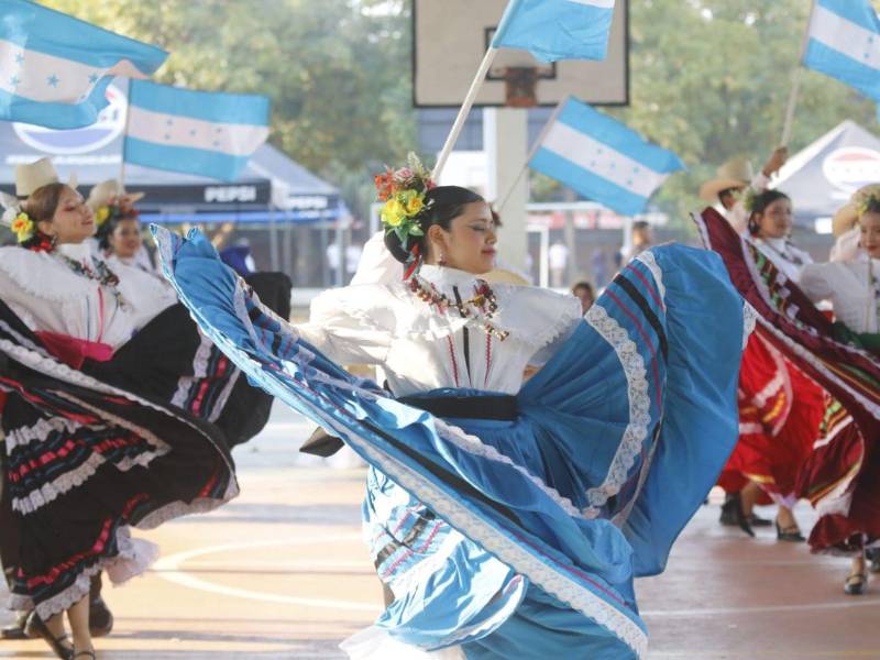 El evento contó con la participación del cuadro de danzas del JTR.