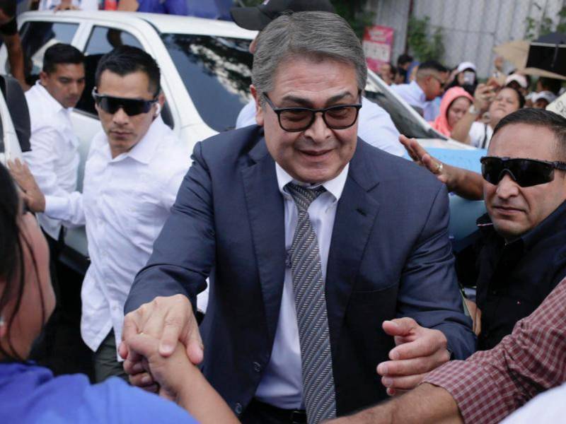 La investigación contra JOH sugiere que habría utilizado fondos estatales para actividades políticas vinculadas con su campaña presidencial en 2013.