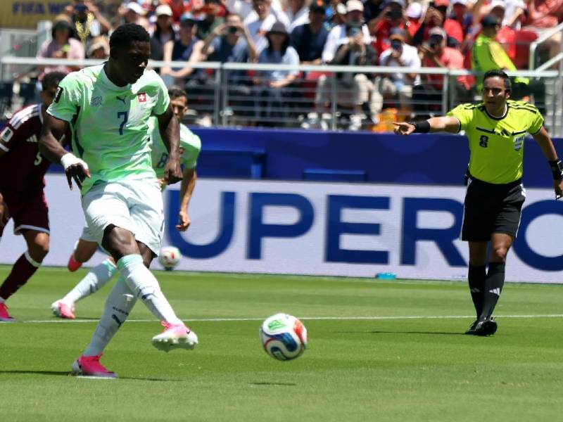 Qatar y Suiza se enfrentan en el primer duelo de este sábado 13 de junio.