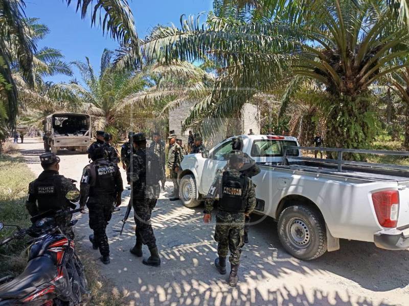 La Prensa se trasladó hasta la aldea Rigores para indagar sobre la masacre ocurrida este 21 de mayo en la finca Paso Aguán, ubicada en el sector de Margen Izquierda, en Colón. Estas son imágenes exclusivas de la zona cero.