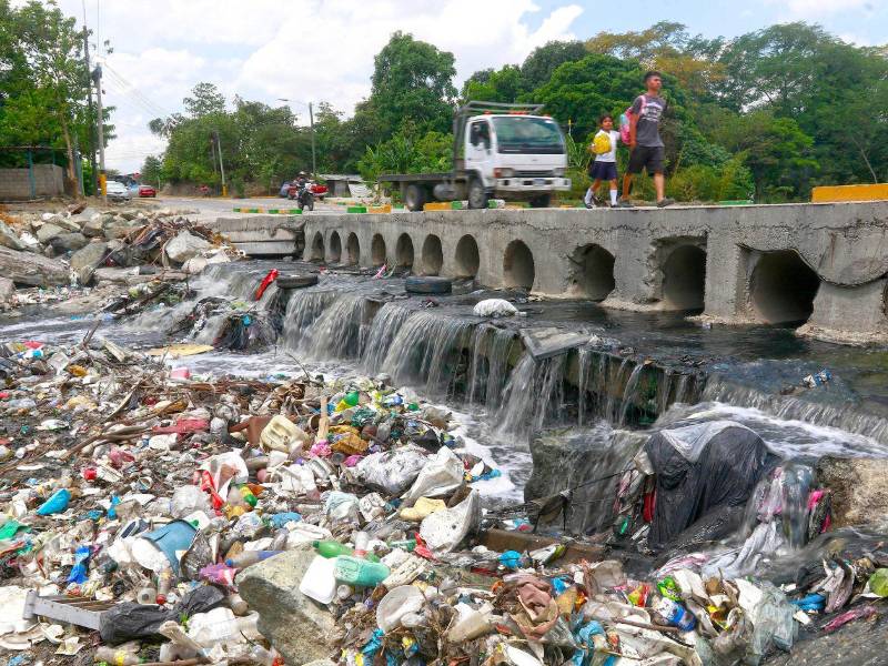 Esta es la realidad de los rios en San Pedro Sula, la responsabilidad es compartida, pero el riesgo es grande por la vulnerabilidad de la ciudad.
