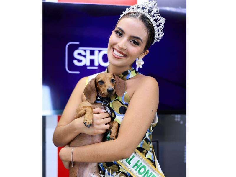 Irma posó junto a su perrita Nena, su fiel compañera con la que reside en Madrid. Además, Irma contó el testimonio de su mascota, ya que se extravió por seis días y sufrió un accidente en una de sus patitas traseras y se la tuvieron que amputar.