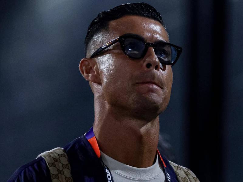 Cristiano Ronaldo al momento de llegar al estadio.
