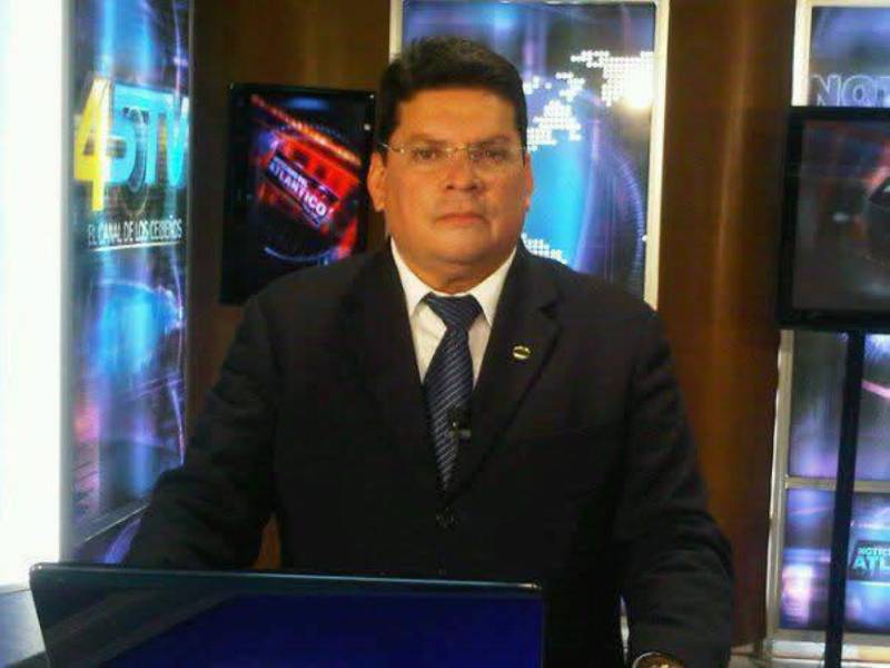 Rossell Posas fue el fundador del canal 45TV y fue el eterno director hasta su muerte.