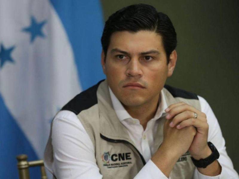 El procedimiento exige que el CNE invite al menos a tres oferentes y existen otras vías legales contempladas en la normativa electoral y administrativa.