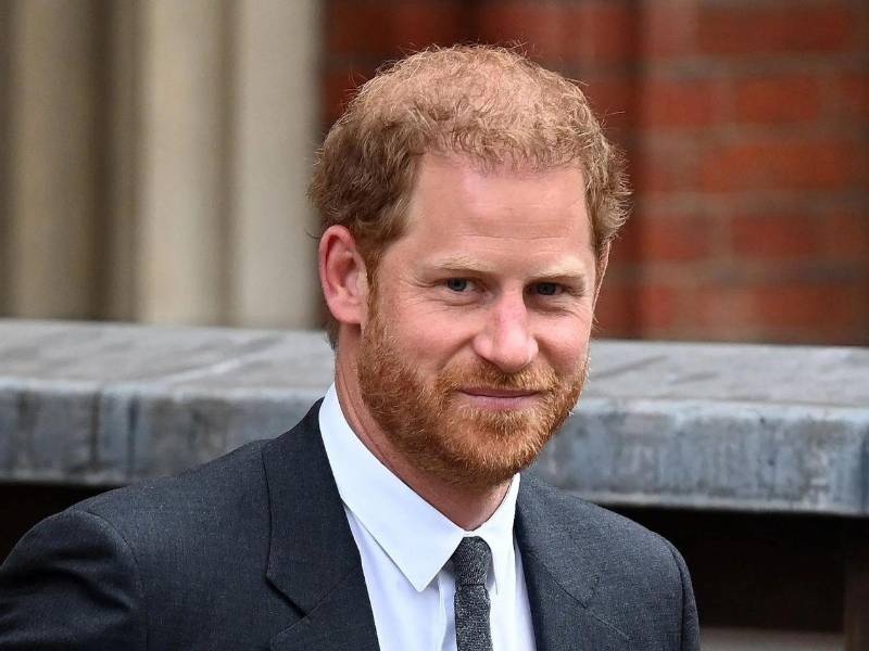 Yo quiero solucionarlo, pero hay quienes no quieren. Claro que quiero... con todo lo que pasa en el mundo, lo más importante es reconciliarse. Esa es la clave, afirmó el duque de Sussex en la entrevista realizada por Zach Baron.