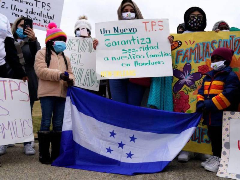 Tras la cancelación del Estatus de Protección Temporal (TPS) para al menos 55,000 hondureños, aún permanecen abiertas diversas alternativas legales, tanto individuales como judiciales, que podrían permitir la regularización migratoria o frenar temporalmente los efectos de la medida.