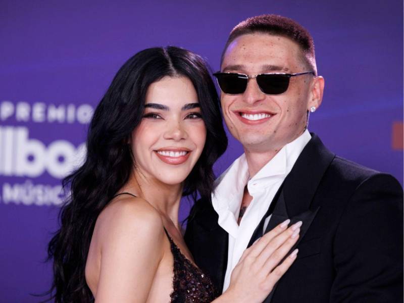 Kenia Os y su novio Peso Pluma.