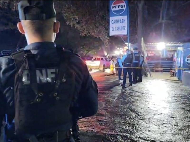 Las víctimas eran dueñas de un Carwash de nombre El Cablote, ubicado en la orilla del río. Murieron de manera inmediata al recibir varios impactos de bala luego de que hombres a bordo de una motocicleta llegaran al lugar y les dispararan sin mediar palabra.