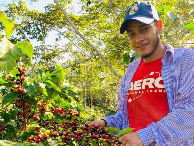 Jóvenes emprendedores reciben formación en educación financiera, agroecología y gestión empresarial gracias al acompañamiento técnico de FUNDER.