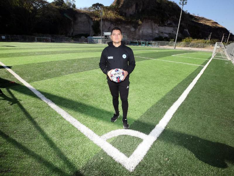 Luis Alvarado fue campeón dirigiendo al Honduras Progreso.