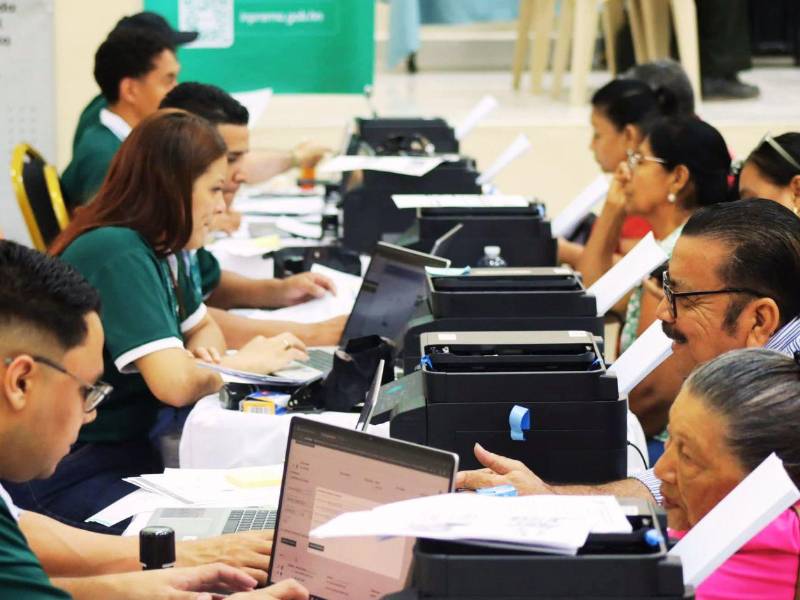 La Prueba de Sobrevivencia puede realizarse en línea desde un celular, tableta o computadora con cámara, mediante un proceso de verificación facial.