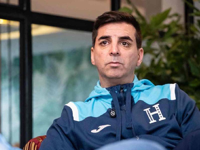 Francis Hernández, nuevo director deportivo de la Federación de Fútbol de Honduras, en entrevista a LA PRENSA.