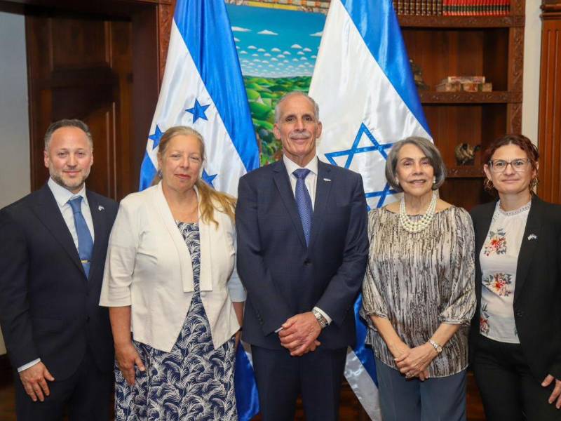 Las autoridades recalcaron que la cooperación no solo abarca salud y agricultura, sino también innovación, gestión de emergencias y seguridad, con el objetivo de fortalecer las capacidades institucionales de Honduras.