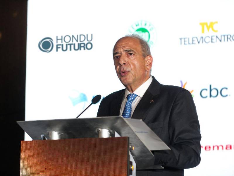 Camilo Atala, presidente de la Junta Directiva de HonduFuturo.