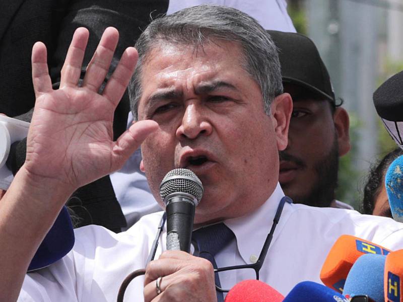 Este 3 de agosto de 2026, a pocos días de que Hernández regresara a Honduras tras más de cuatro años fuera del país, acudió a la audiencia de declaración de imputado por el caso Pandora II. EFE