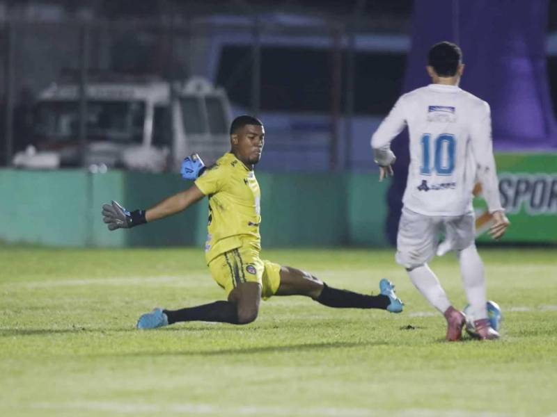 'Yío' Puerto hizo goles de todos los colores la temporada pasada en la Liga Nacional con el Platense.