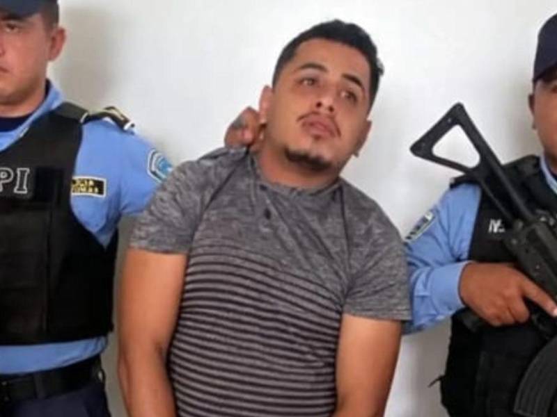 La policía también detuvo a Carlos Eduardo Zaldivar Cervantes, identificado con el alias de El Texas, vinculado a varios delitos.