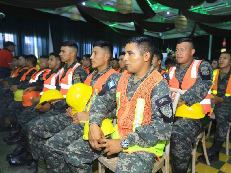 El Tercer Batallón de Protección Ambiental también apoya la campaña de prevención de incendios forestales en El Merendón.