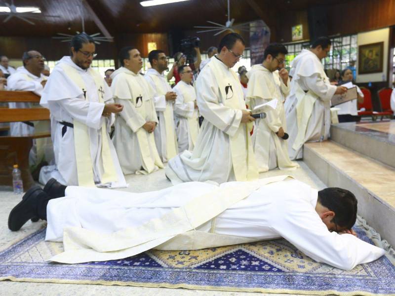 La ordenación del padre Guido Torre Gannown marca un nuevo capítulo en su vida de servicio y entrega, y refuerza el compromiso de la iglesia.