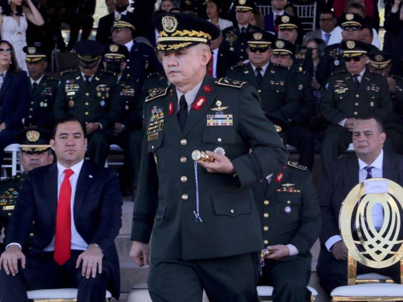 Roosevelt Hernández, actual jefe del Estado Mayor Conjunto de las Fuerzas Armadas, pasa a condición de retiro desde el 31 de diciembre de 2025.