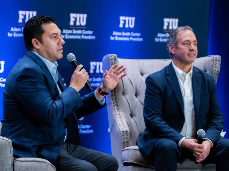 Juan Diego Zelaya subraya el rol de Tegucigalpa en la región, vinculando crecimiento económico con seguridad y reducción de migración. También compartió una agenda centrada en la innovación y el desarrollo sostenible.