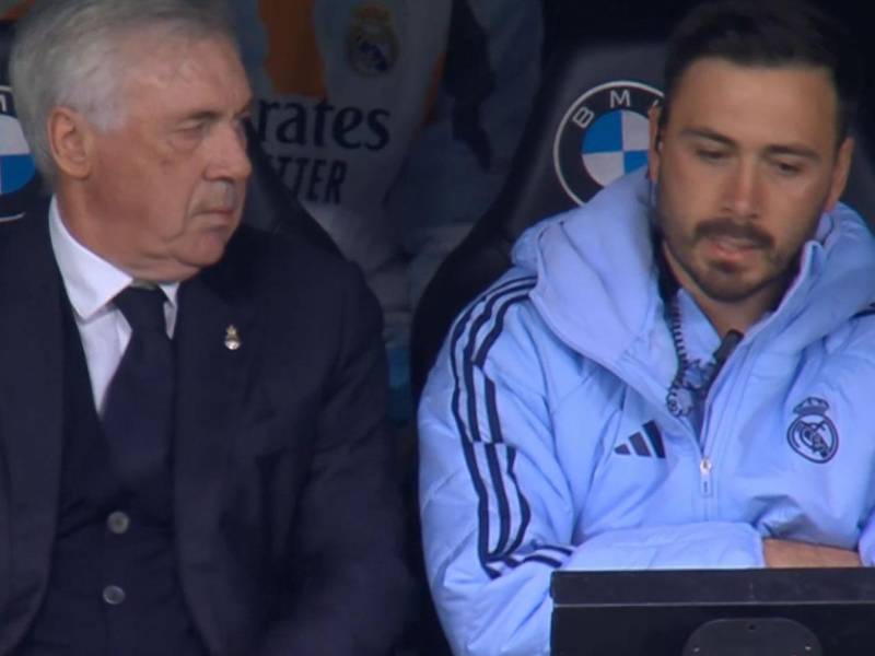 La reacción que tuvo Carlo Ancelotti con su hijo Davide tras el penal fallado por Vinicius.l
