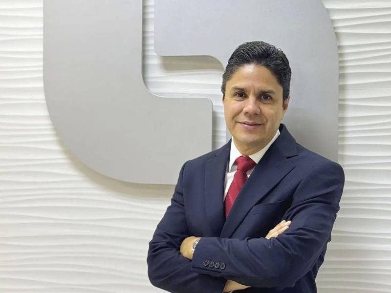 “Aunque la banca global avanza hacia ecosistemas cada vez más digitales, mantener la cercanía con los clientes seguirá siendo un pilar irrenunciable”, expresó Gustavo Zúniga, vicepresidente ejecutivo de Banca de Personas y Medios de Pago de Banco Atlántida.