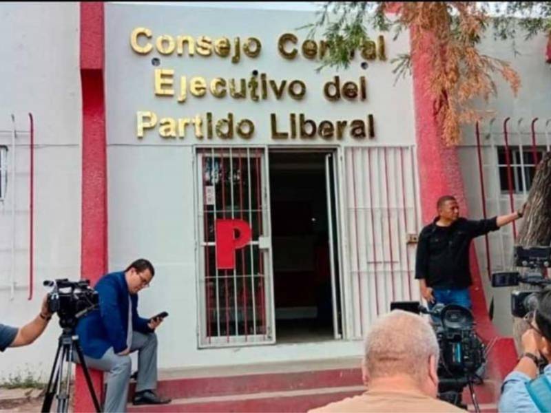 El TJE deberá definir los alcances de la suspensión ordenada por la Sala Constitucional.