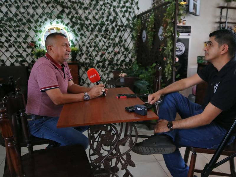 José Humberto Rivera tuvo un interesante mano a mano con el periodista Carlos Castellanos.