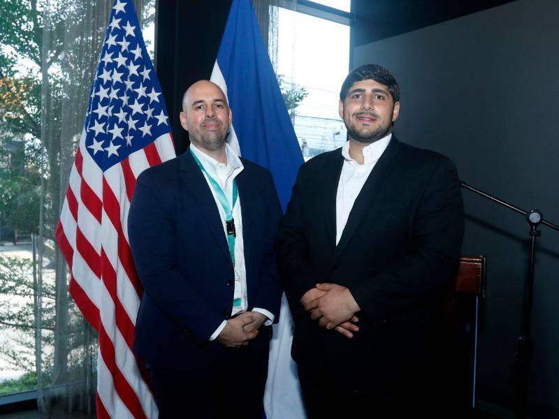 Roger Sánchez y Mario Kafati.