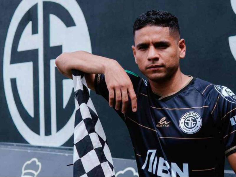 Carlos Pineda es actual jugador del Sporting FC del fútbol de Costa Rica.