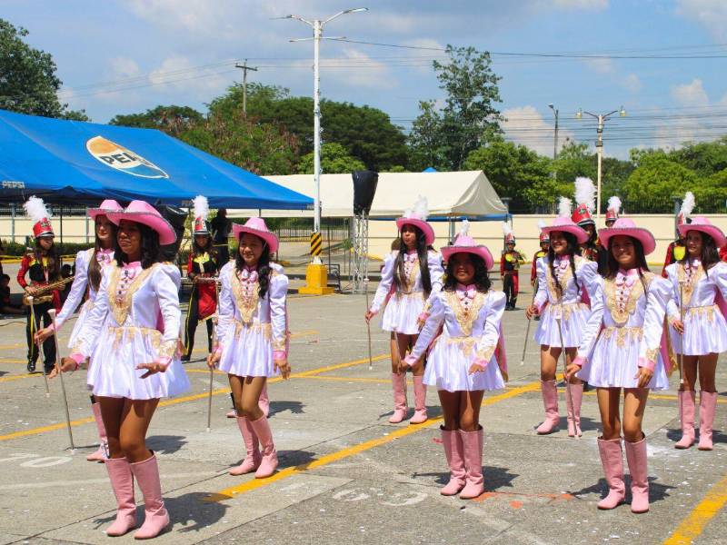 Las palillonas tuvieron una destacada participación en la competencia.
