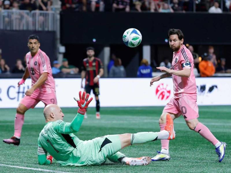 La definición de Leo Messi ante Brad Guzan para el empate del Inter Miami 1-1.