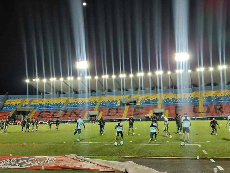 Olimpia y Juticalpa FC juegan esta noche en el Estadio Nacional de Tegucigalpa.