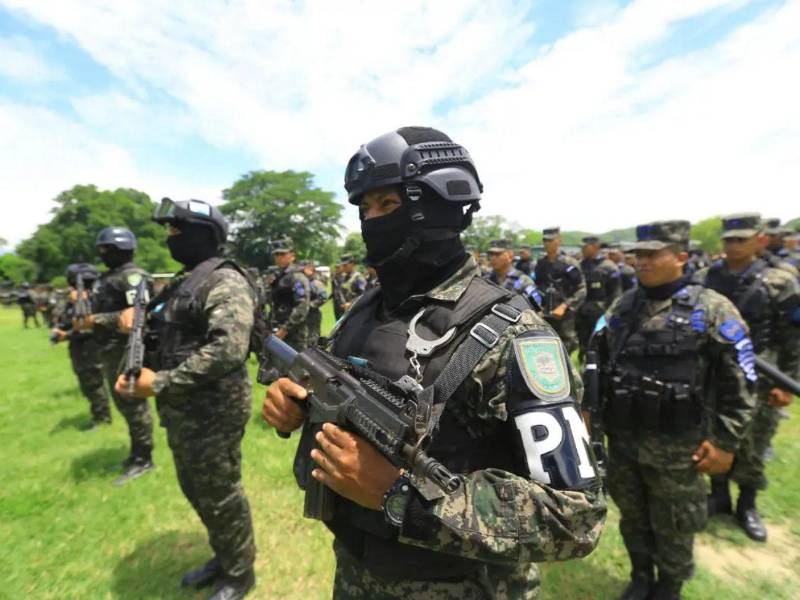 El 18 de diciembre de 2025, las Fuerzas Armadas asumieron un nuevo liderazgo con la designación de Héctor Valerio Ardón como jefe del Estado Mayor Conjunto.