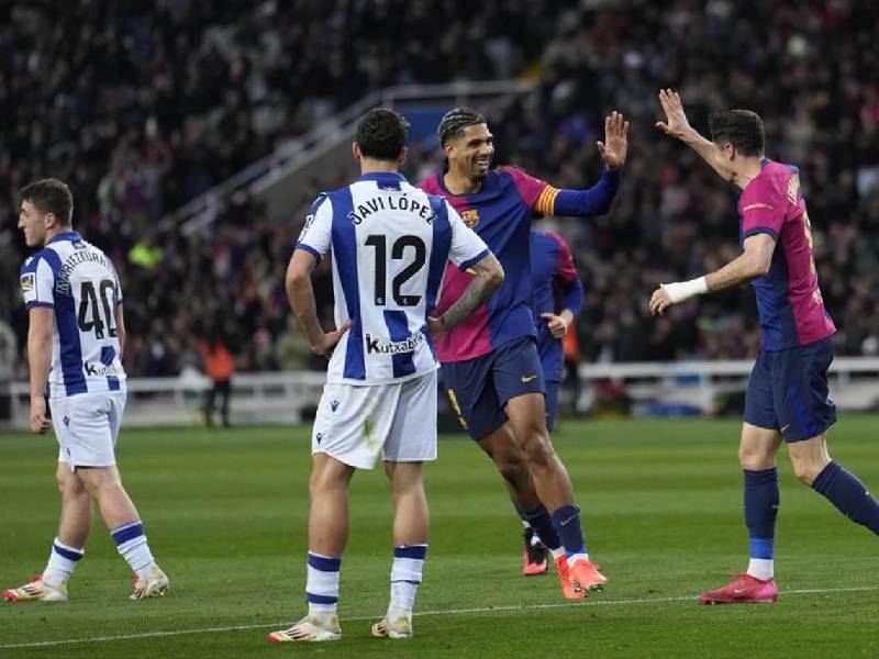 Araujo y Lewandowski marcaron el resto de goles para sellar la goleada del Barcelona.