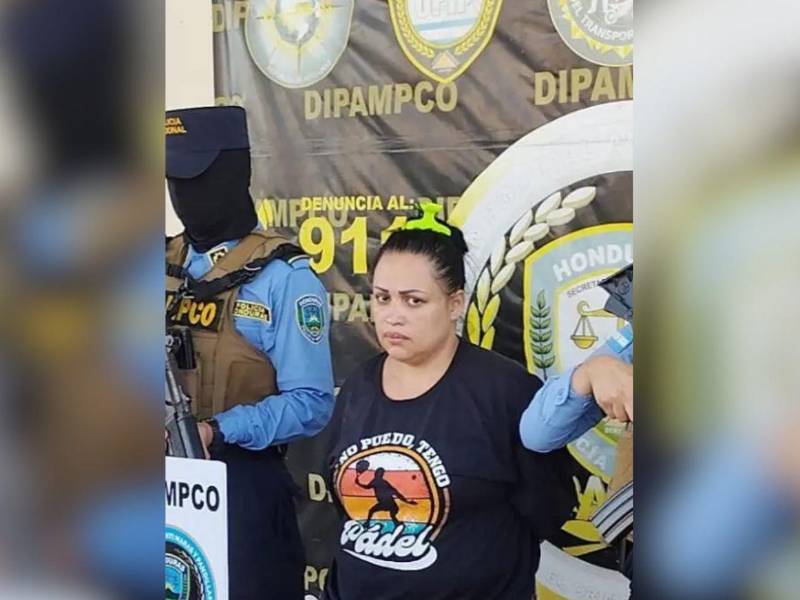 Le decomisaron dinero en efectivo, que se presume sería producto de cobros extorsivos.