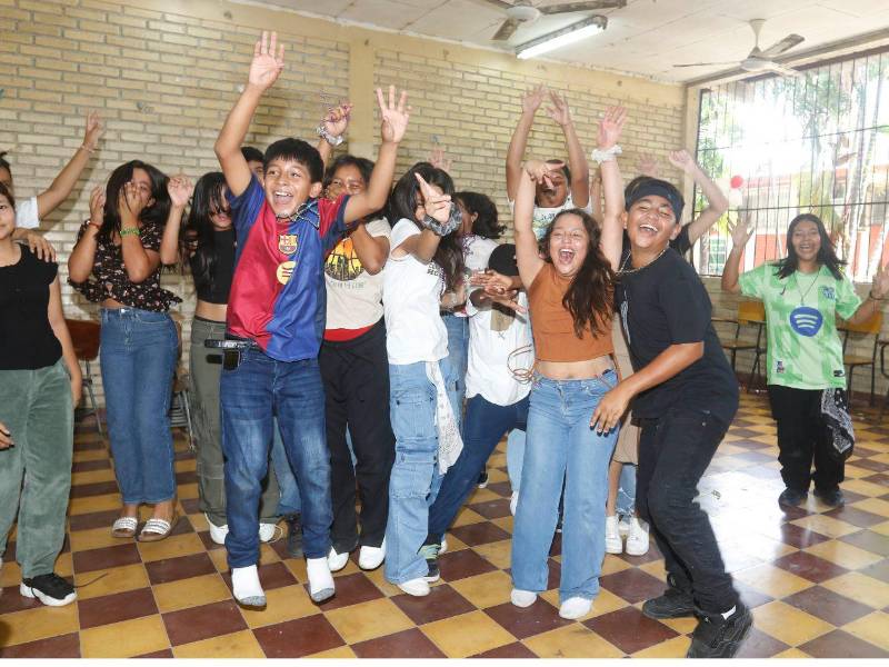 La celebración también representa un reconocimiento al esfuerzo diario de los estudiantes.