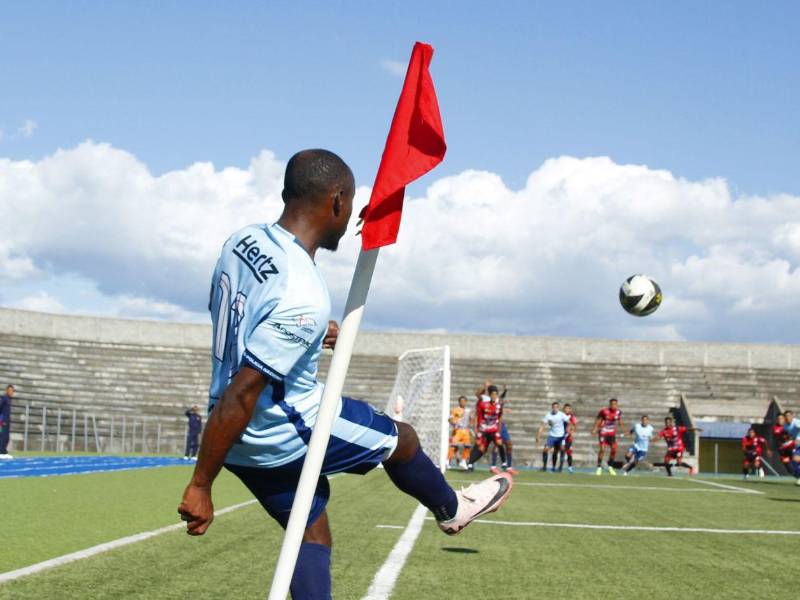 El equipo de la Policía tiene de sede el estadio Roberto Suazo Córdova de La Paz.
