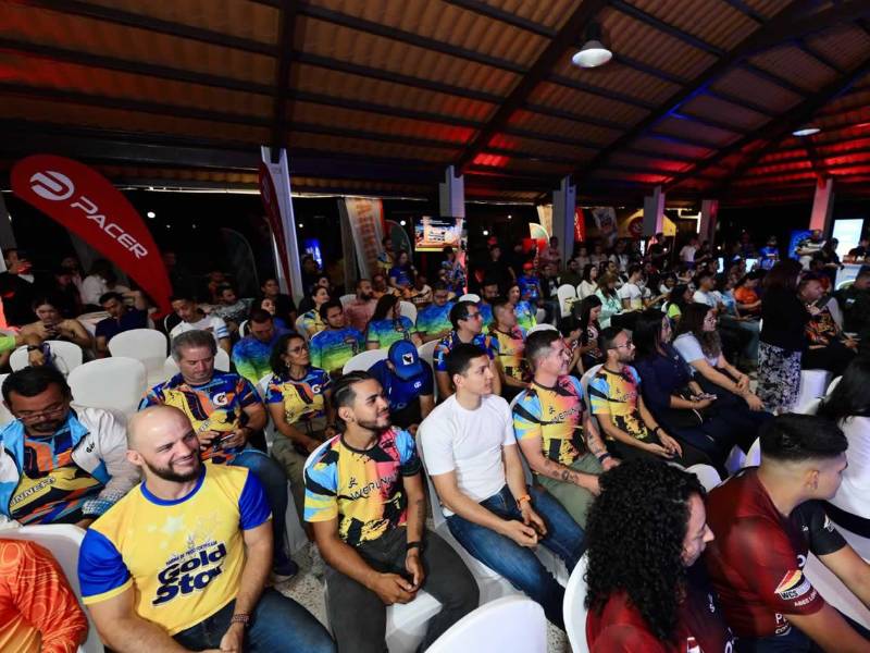 Muchos corredores estuvieron presentes en el lanzamiento de la Media Maratón LA PRENSA.