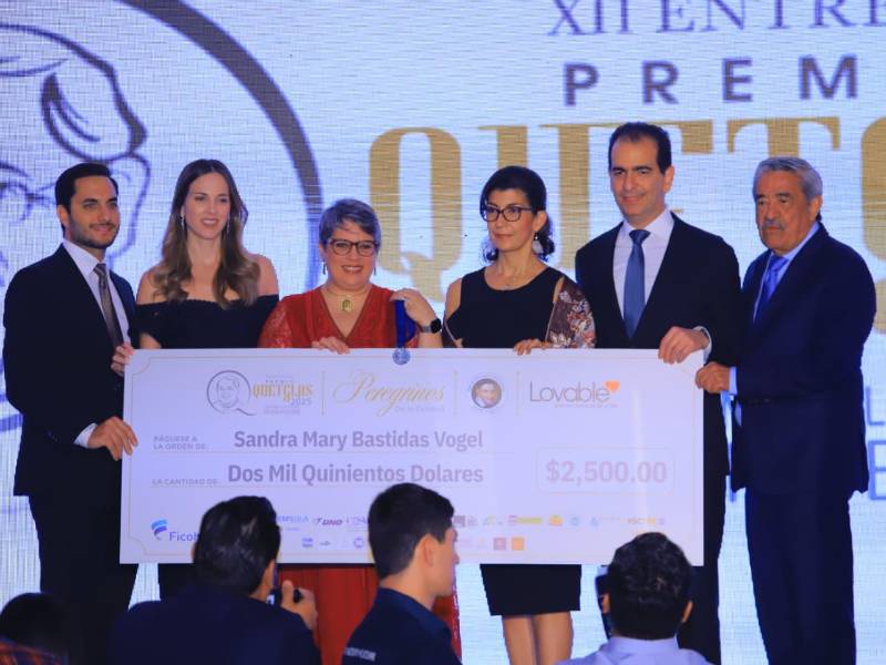 Sandra Bastidas de Casa Taller Sindamanoy, en Valle de Ángeles también fue finalista del Premio Quetglas 2025.