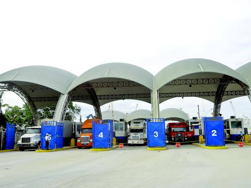 748,000 contenedores movió en 2024 la Operadora Portuaria Centroamericana (OPC) en la terminal de contenedores de Puerto Cortés.