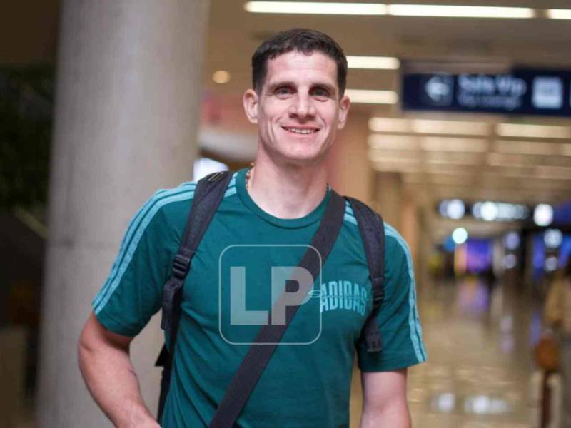 Jonathan Rougier previo a su salida desde Argentina. Regresa a Honduras y habla de sus fichaje por Marathón.