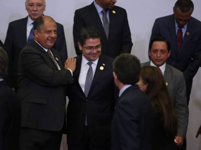 El mandatario hondureño Juan Orlando Hernández durante la VIII Cumbre de las Américas.