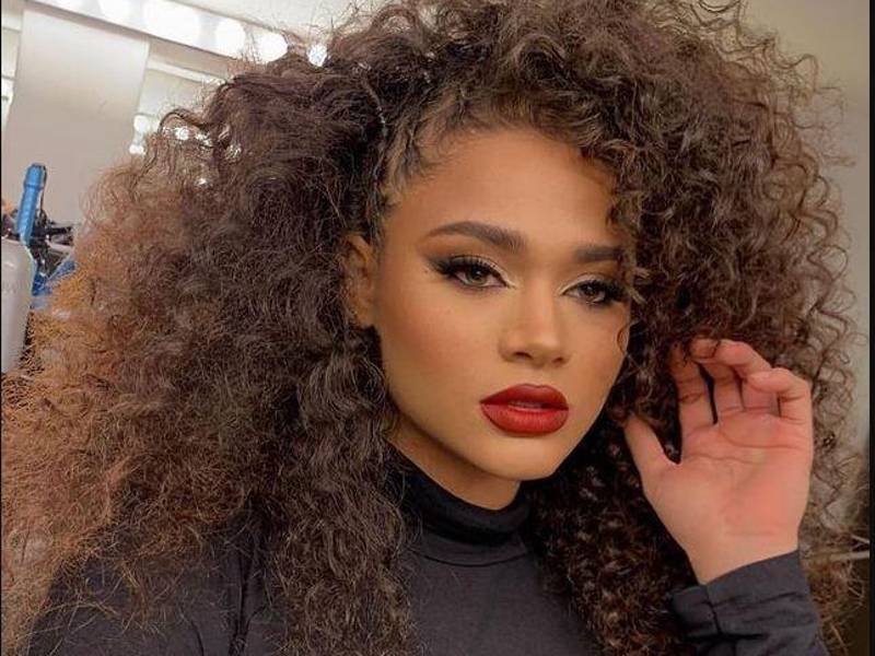 La hondureña Cesia Sáenz está en la cima del éxito.