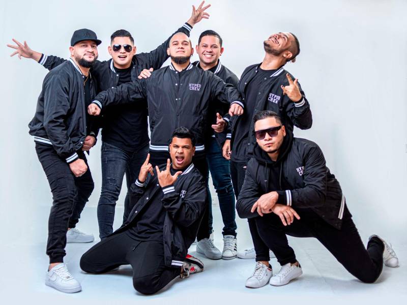 LA VERSÁTIL: Hoy: Del Bosque Bar y Restaurante en colonia Stibys de SPS; Jueves: Bulevar Costero en Tela; Viernes: Food Park 1601 en Santa Bárbara; Sábado: Rosa Negra enTela; Domingo: Soccer SportBar en San Pedro Sula