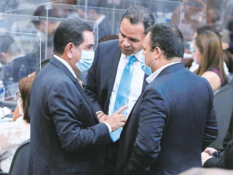 <b><span class=mln_uppercase_mln>bancada.</span></b> El PN tiene 43 diputados de los 128 que integran el CN